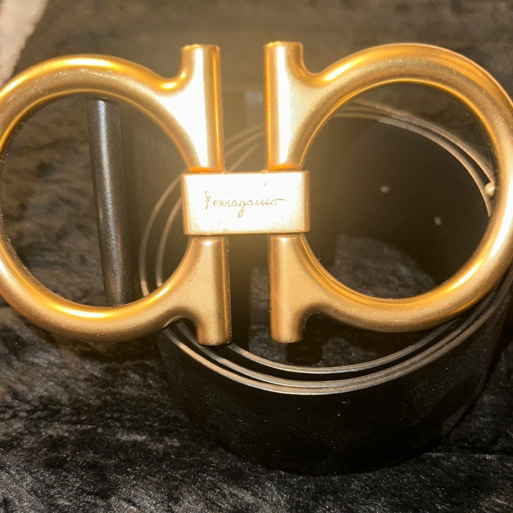 Salvatore Ferragamo Gold and Black Belt with Elegant Design